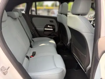 MERCEDES-BENZ GLA 200 d 4M AMG NIGHT PANO MEMORY DISTRO NAVI