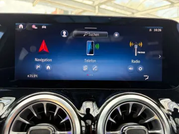 MERCEDES-BENZ GLA 200 d 4M AMG NIGHT PANO MEMORY DISTRO NAVI