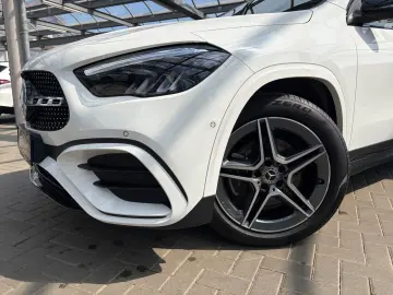 MERCEDES-BENZ GLA 200 d 4M AMG NIGHT PANO MEMORY DISTRO NAVI
