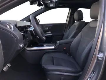 MERCEDES-BENZ GLA 220 d 4MATIC AMG ILS MBUX Burm MBeam Night