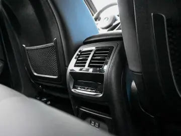 BMW X4 xDrive20i M-Sport AHK PANO ACC KoZg HuD Laser