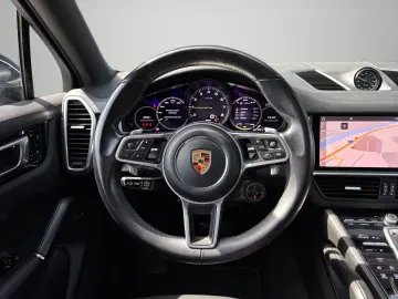 PORSCHE Cayenne E-Hy Coupe Matrix Ventilation 360