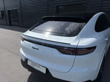 PORSCHE Cayenne E-Hy Coupe Matrix Ventilation 360