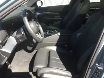 BMW 550 e xD Tour M-Sport-Pro Pano AHK 19'&apos…