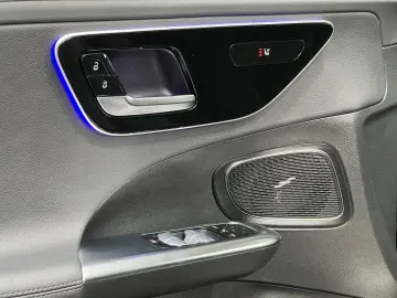 MERCEDES-BENZ C 220 d AMG Line Night AHK Sound Schiebedach