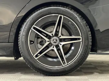 MERCEDES-BENZ C 220 d AMG Line Night AHK Sound Schiebedach