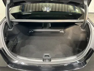 MERCEDES-BENZ C 220 d AMG Line Night AHK Sound Schiebedach