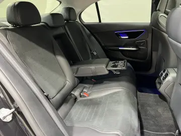 MERCEDES-BENZ C 220 d AMG Line Night AHK Sound Schiebedach