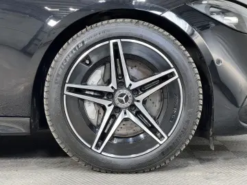 MERCEDES-BENZ C 220 d AMG Line Night AHK Sound Schiebedach