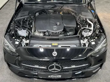 MERCEDES-BENZ C 220 d AMG Line Night AHK Sound Schiebedach