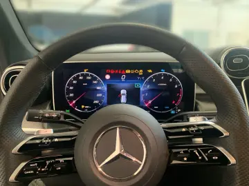 MERCEDES-BENZ GLC 200 4M  AMG NIGHT MEMO 360 KAM DISTRONIC
