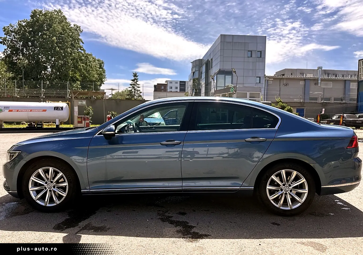 VOLKSWAGEN Passat 2018 — imagine 2