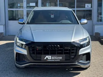AUDI SQ8 4.0 TFSI quattro EXCLUSIVE ALCANTARA BLACK