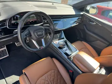 AUDI SQ8 4.0 TFSI quattro EXCLUSIVE ALCANTARA BLACK