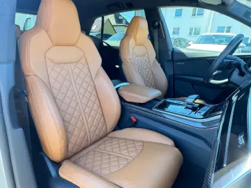 AUDI SQ8 4.0 TFSI quattro EXCLUSIVE ALCANTARA BLACK