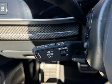 AUDI SQ8 4.0 TFSI quattro EXCLUSIVE ALCANTARA BLACK