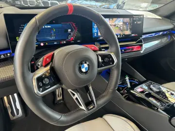 BMW M5 Touring 1.137€ netto mtl. LC Prof. HUD B&W DA