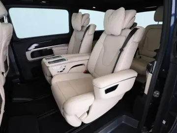 MERCEDES-BENZ V 300 d 4M lang Avantgarde Edition AMG…