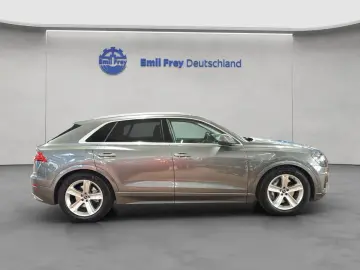 AUDI Q8 55 TFSIe quattro tiptronic Pana HUD Matrix