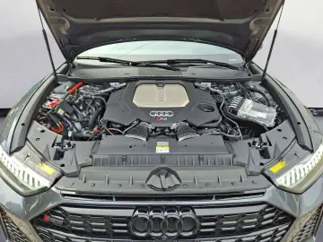 AUDI RS 6 Avant q 4.0 V8 tiptronic
