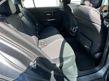 MERCEDES-BENZ Avantgarde LED NAVI KAMERA DISTRONIK DIGITAL