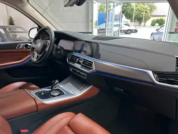 BMW X5 xDrive30d X-LINE Leder LED Standheiz. 1.Hand
