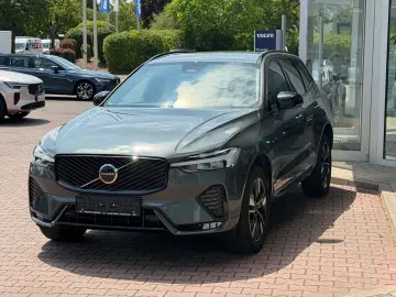 VOLVO XC60 B5 AWD Plus Dark Auto