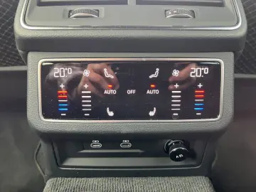 AUDI RS6 Avant HD-MATRIX B&O STD-HEIZUNG AHK OPTIK-SC