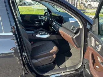MERCEDES-BENZ GLE 300 d 4M AMG Pano Burmester Totwin…