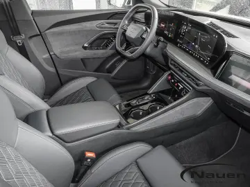 AUDI SQ5  TECH PRO PANO B&O HUD SPORTSITZE  MATRIX AC