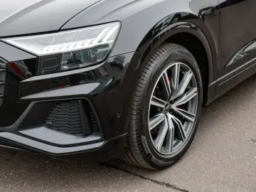 AUDI Q8 50 TDI S line Matrix Panorama Headup Virtual