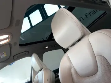 VOLVO XC60 B5 AWD Ultimate-Bright Belüftete-Massagesit