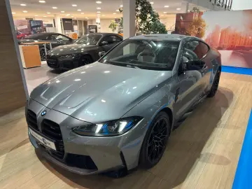 BMW M4 Coupe xDrive Competition doar 6.000KM!