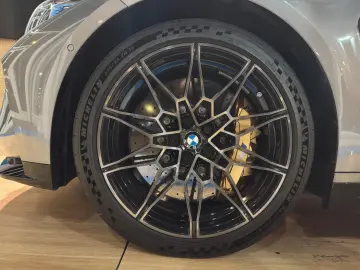 BMW M4 Coupe xDrive Competition doar 6.000KM!