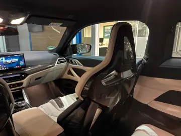 BMW M4 Coupe xDrive Competition doar 6.000KM!