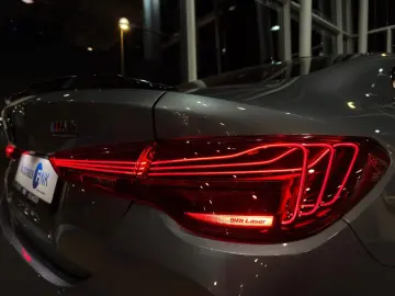 BMW M4 Coupe xDrive Competition doar 6.000KM!