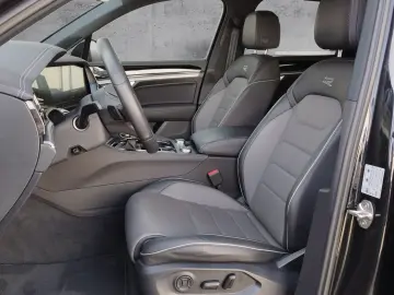 VW Touareg 3.0TDI 4M R-LINE AHK STH MATRIX KEYLESS