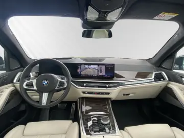 BMW X7 xDrive40i  M Sport