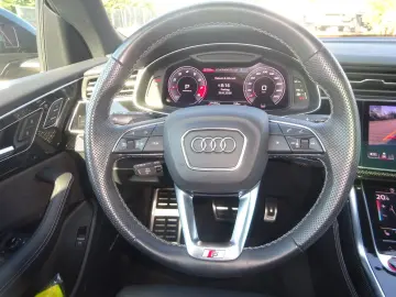 AUDI SQ8 507PS V8 quattro Panorama Massage Standhzg