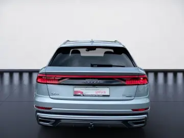 AUDI Q8 50 TDI S line quattro Tiptronic HD-Matrix Pan