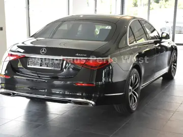 MERCEDES-BENZ S 500 4Matic 9G EXKLUSIV-PAKET CHAUFF.…