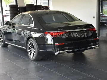 MERCEDES-BENZ S 500 4Matic 9G EXKLUSIV-PAKET CHAUFF.…