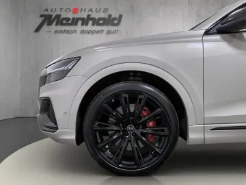 AUDI SQ8 4.0 TFSI quattro  AHK  Standh  Alu 23   Dach
