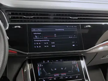 AUDI SQ8 4.0 TFSI quattro  AHK  Standh  Alu 23   Dach