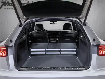 AUDI SQ8 4.0 TFSI quattro  AHK  Standh  Alu 23   Dach