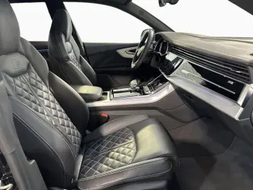 AUDI Q8 50 TDI QUATTRO S LINE  MATRIX RAUTE PANO AHK