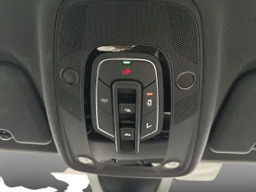 AUDI Q8 50 TDI QUATTRO S LINE  MATRIX RAUTE PANO AHK