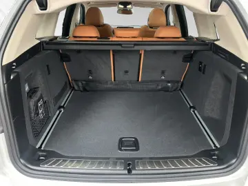 BMW X3 xDrive20i AHK Panorama HiFi Sportsitz