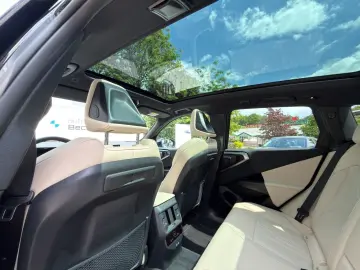 BMW X3 40d xDrive M-Sport AHK HUD Pano DrivAssProf.