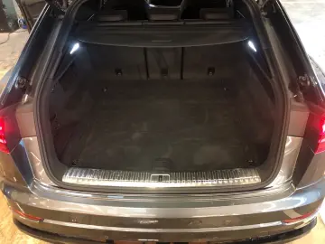 AUDI Q8 55 TFSI qu. S line Pano HUD Matrix 360  AHK